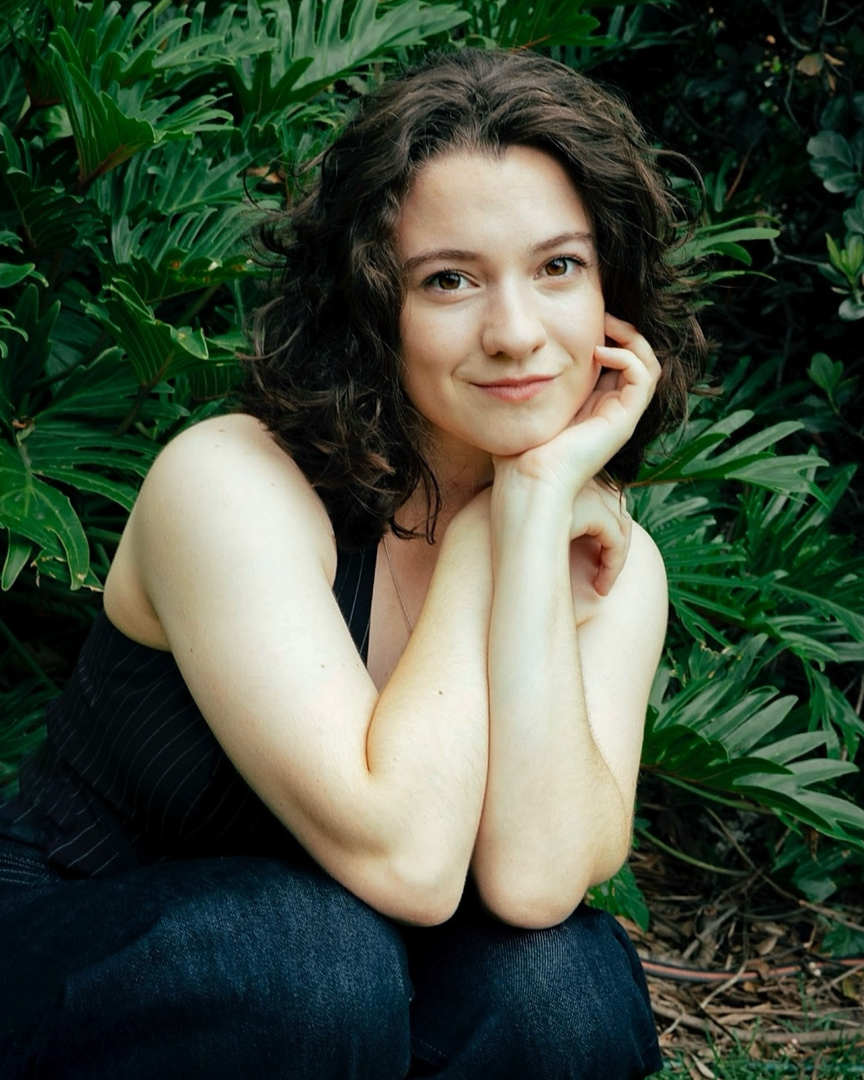Elen Attard,  at 